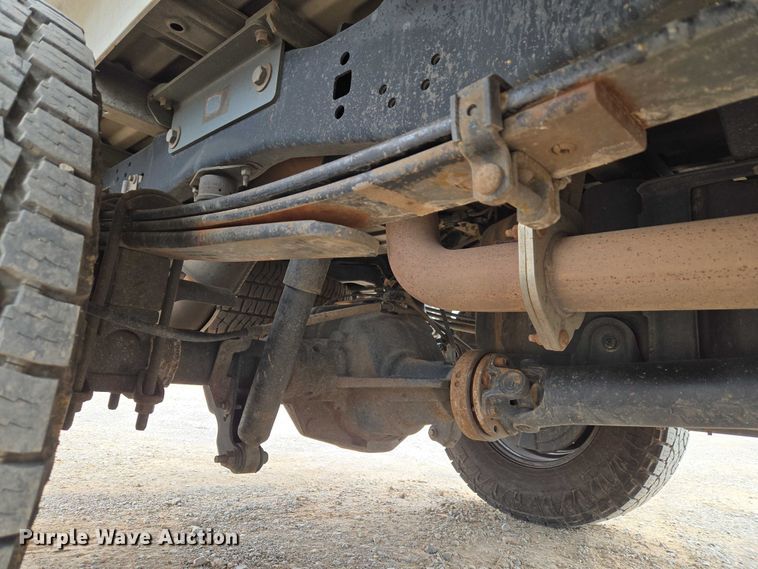 image for item EW0166 2019 Ford F250 Super Duty XL Crew Cab pickup truck