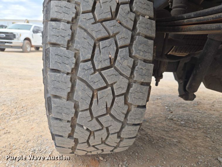 image for item EW0166 2019 Ford F250 Super Duty XL Crew Cab pickup truck