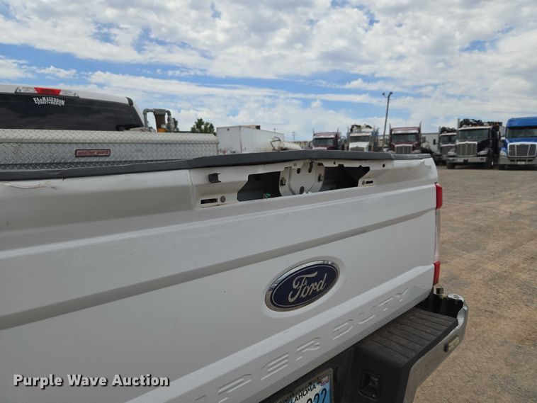 image for item EW0168 2019 Ford F250 Super Duty XL Crew Cab pickup truck