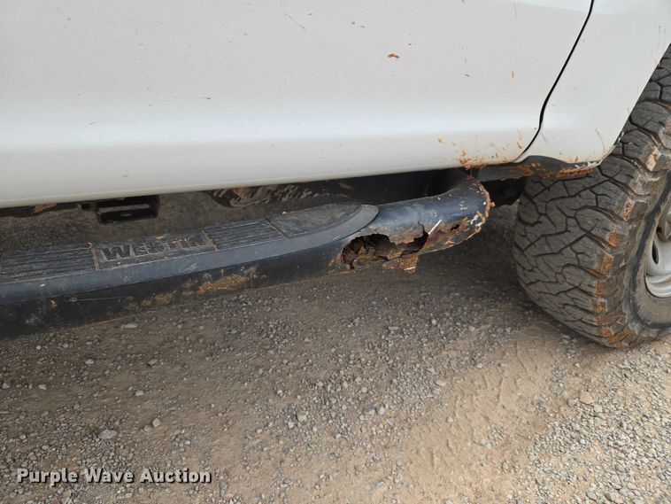 image for item EW0168 2019 Ford F250 Super Duty XL Crew Cab pickup truck