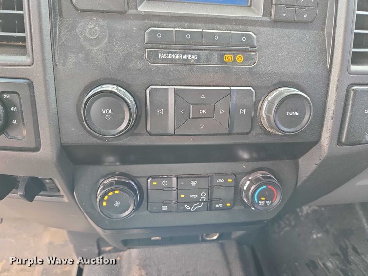 image for item EW0168 2019 Ford F250 Super Duty XL Crew Cab pickup truck
