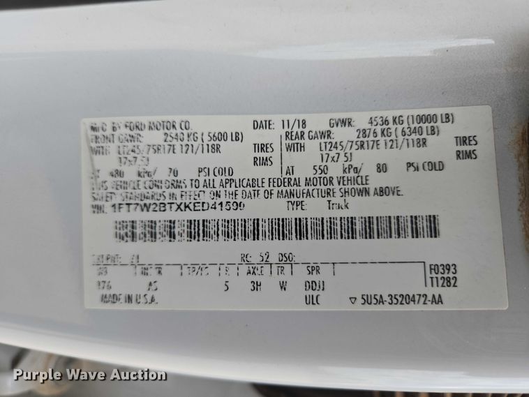 image for item EW0168 2019 Ford F250 Super Duty XL Crew Cab pickup truck