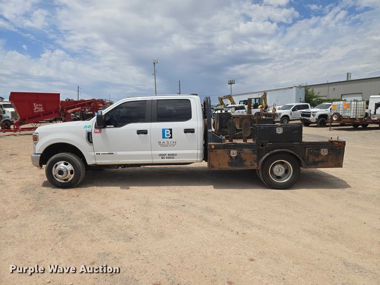 image for item EW0170 2021 Ford F350 Super Duty XL Crew Cab flatbed pickup truck