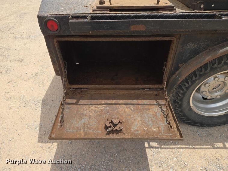 image for item EW0170 2021 Ford F350 Super Duty XL Crew Cab flatbed pickup truck