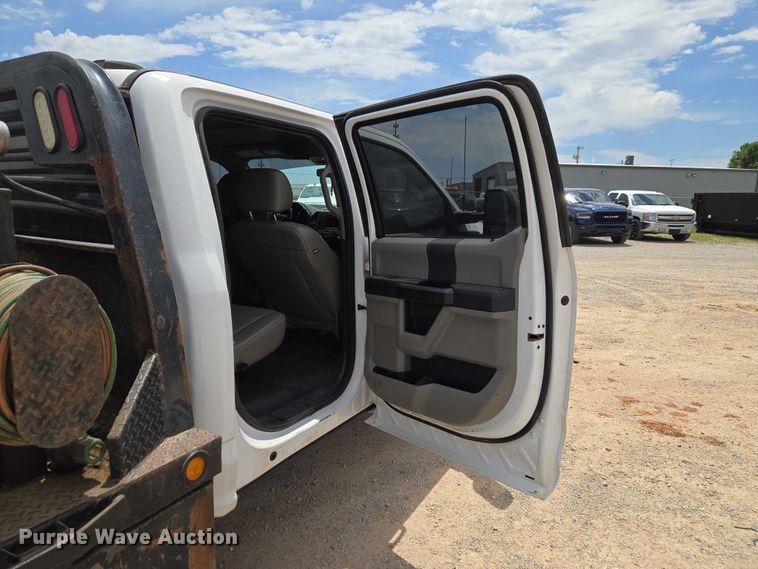 image for item EW0170 2021 Ford F350 Super Duty XL Crew Cab flatbed pickup truck