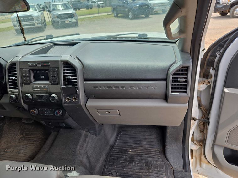 image for item EW0170 2021 Ford F350 Super Duty XL Crew Cab flatbed pickup truck