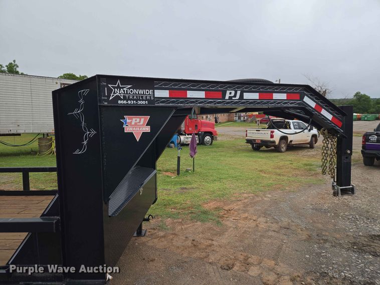 image for item EW0177 2020 PJ Trailers equipment trailer