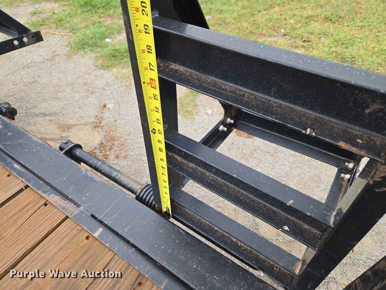 image for item EW0177 2020 PJ Trailers equipment trailer