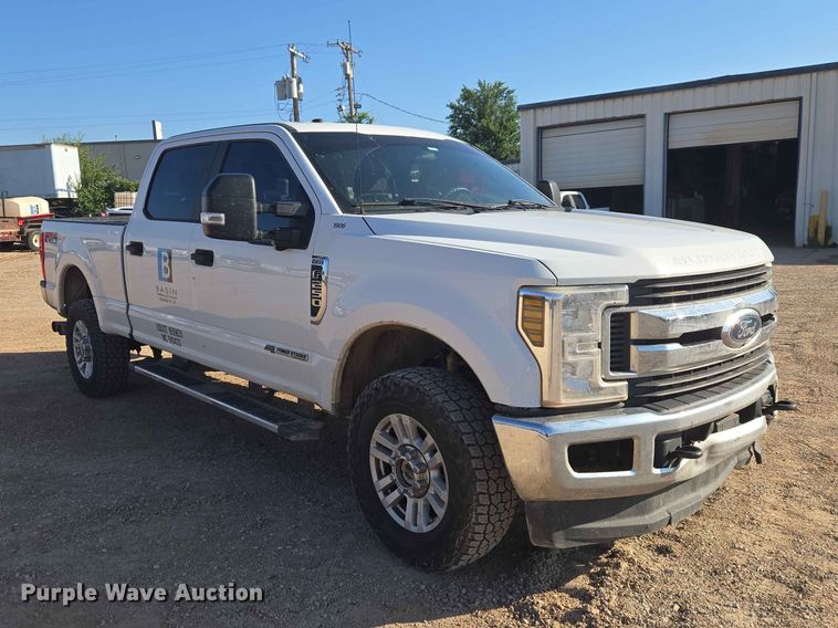image for item EW0202 2019 Ford F250 Super Duty Crew Cab pickup truck