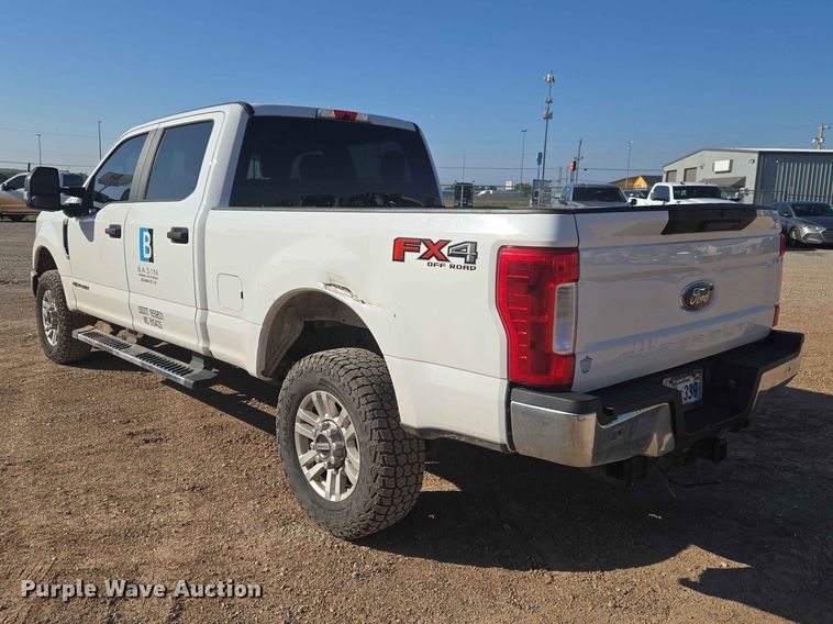 image for item EW0202 2019 Ford F250 Super Duty Crew Cab pickup truck