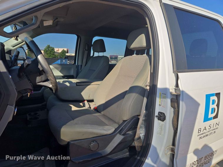 image for item EW0202 2019 Ford F250 Super Duty Crew Cab pickup truck