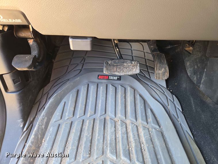 image for item EW0202 2019 Ford F250 Super Duty Crew Cab pickup truck