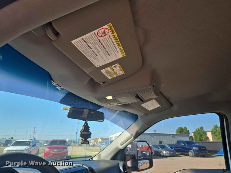 image for item EW0202 2019 Ford F250 Super Duty Crew Cab pickup truck