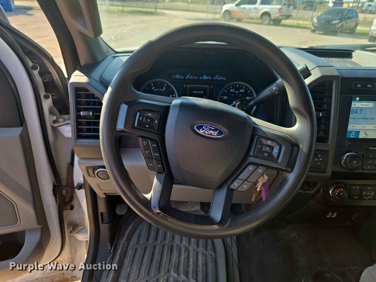 image for item EW0202 2019 Ford F250 Super Duty Crew Cab pickup truck