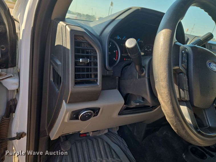 image for item EW0202 2019 Ford F250 Super Duty Crew Cab pickup truck