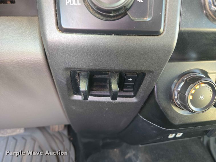 image for item EW0202 2019 Ford F250 Super Duty Crew Cab pickup truck
