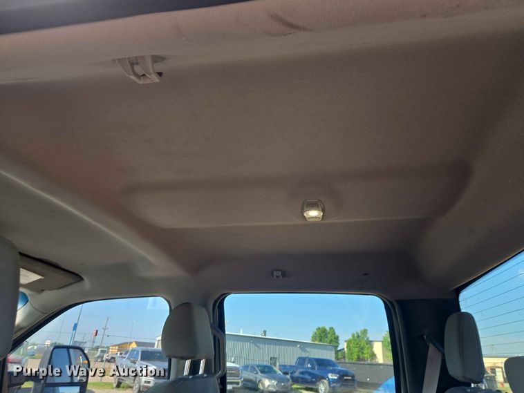 image for item EW0202 2019 Ford F250 Super Duty Crew Cab pickup truck
