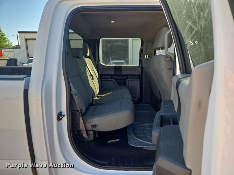 image for item EW0202 2019 Ford F250 Super Duty Crew Cab pickup truck