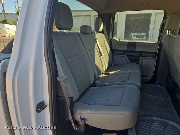 image for item EW0202 2019 Ford F250 Super Duty Crew Cab pickup truck