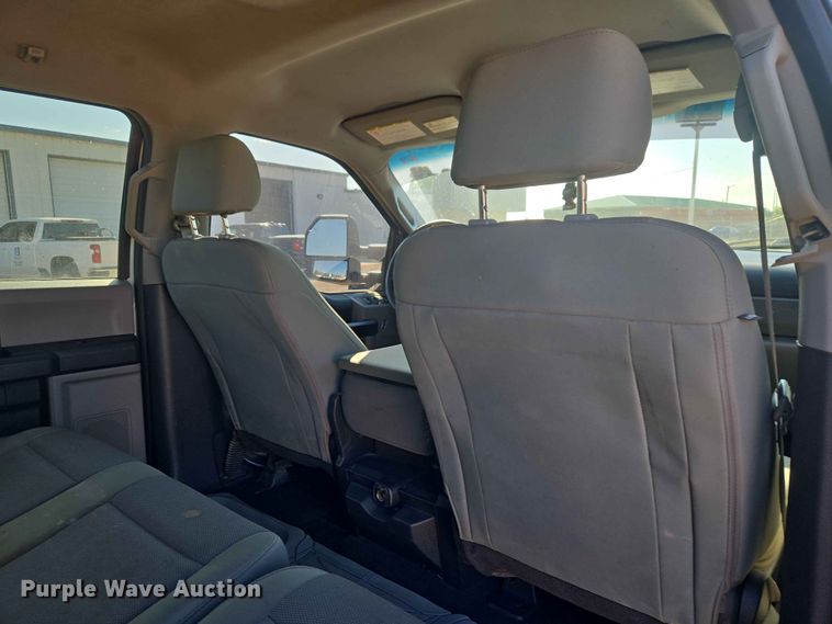 image for item EW0202 2019 Ford F250 Super Duty Crew Cab pickup truck