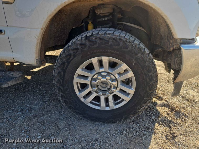 image for item EW0202 2019 Ford F250 Super Duty Crew Cab pickup truck