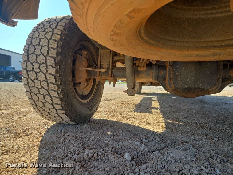 image for item EW0202 2019 Ford F250 Super Duty Crew Cab pickup truck