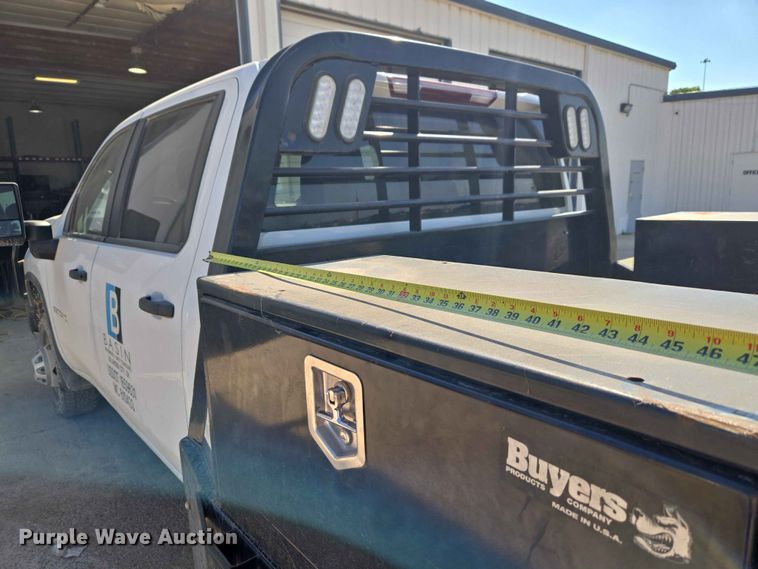 image for item EW0203 2022 Chevrolet Silverado 3500HD Crew Cab flatbed pickup truck