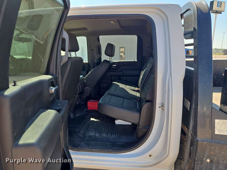 image for item EW0203 2022 Chevrolet Silverado 3500HD Crew Cab flatbed pickup truck