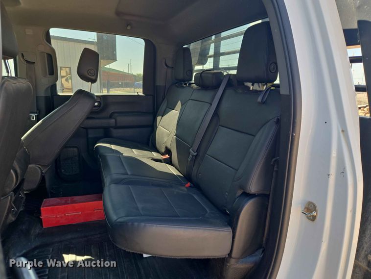 image for item EW0203 2022 Chevrolet Silverado 3500HD Crew Cab flatbed pickup truck