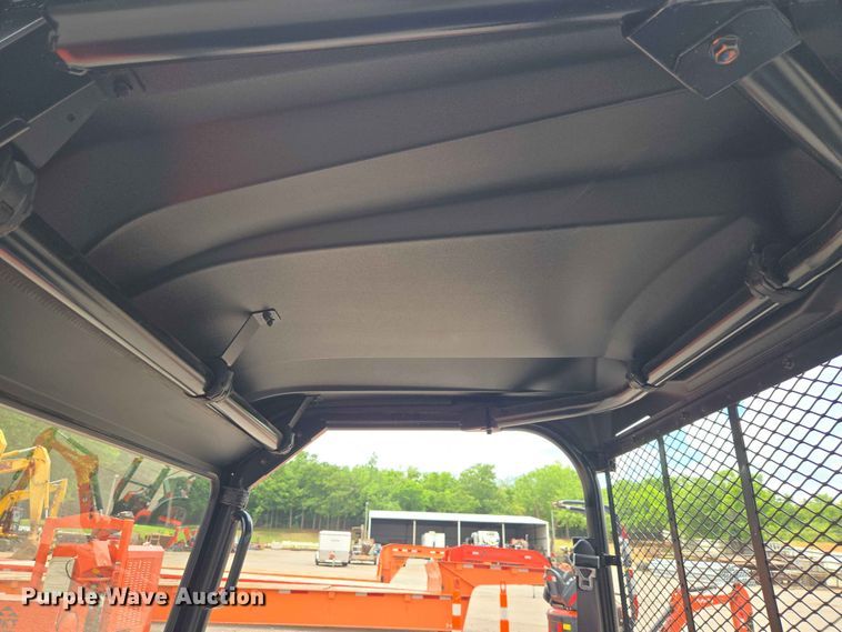 image for item EW0204 2021 Kubota Sidekick RTV-XG850 utility vehicle