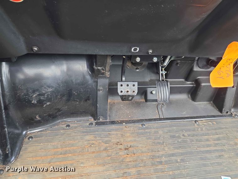 image for item EW0204 2021 Kubota Sidekick RTV-XG850 utility vehicle