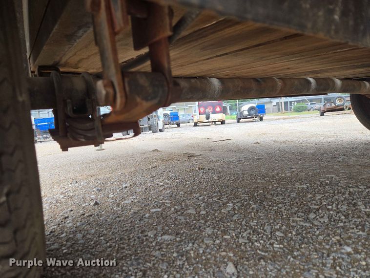 image for item EW0233 2012 Road Boss utility trailer