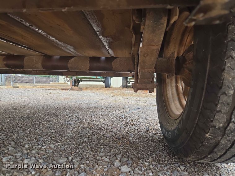 image for item EW0238 2012 Road Boss utility trailer
