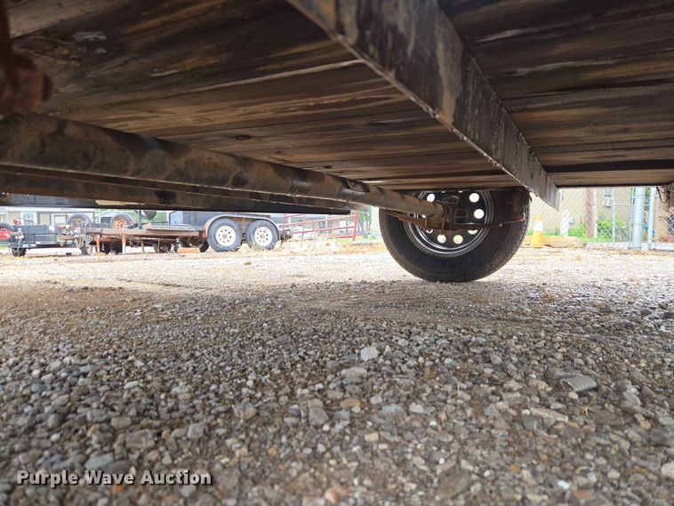 image for item EW0239 2015 Road Boss utility trailer
