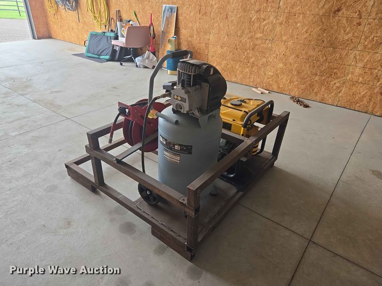 image for item EW0286 DeWalt PMC 168000 03 generator
