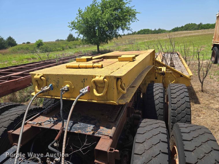image for item EW0290 1951 Dorsey Low bed equipment trailer