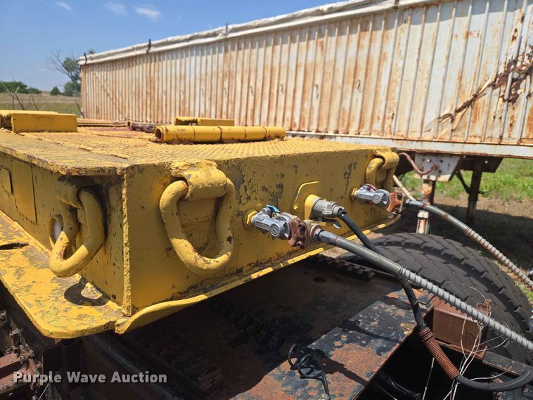 image for item EW0290 1951 Dorsey Low bed equipment trailer