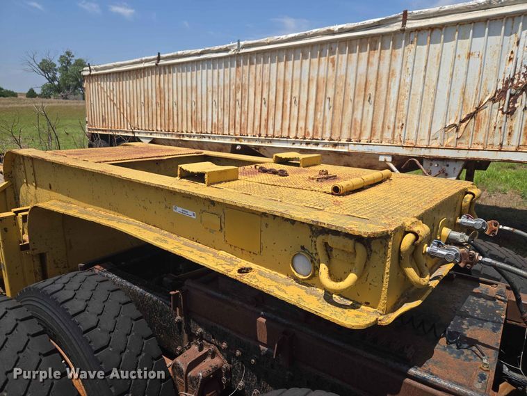 image for item EW0290 1951 Dorsey Low bed equipment trailer