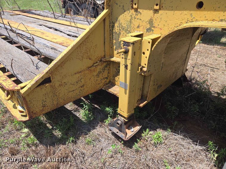image for item EW0290 1951 Dorsey Low bed equipment trailer