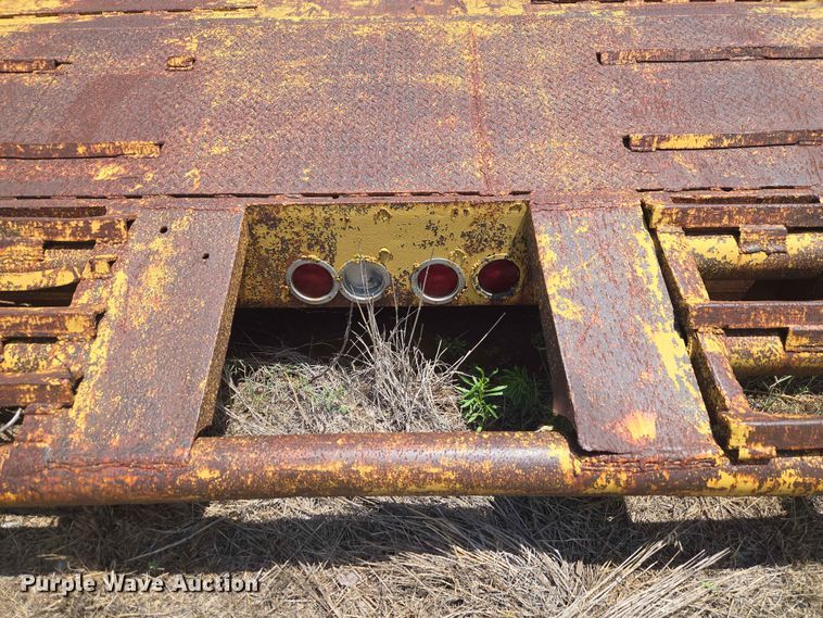 image for item EW0290 1951 Dorsey Low bed equipment trailer
