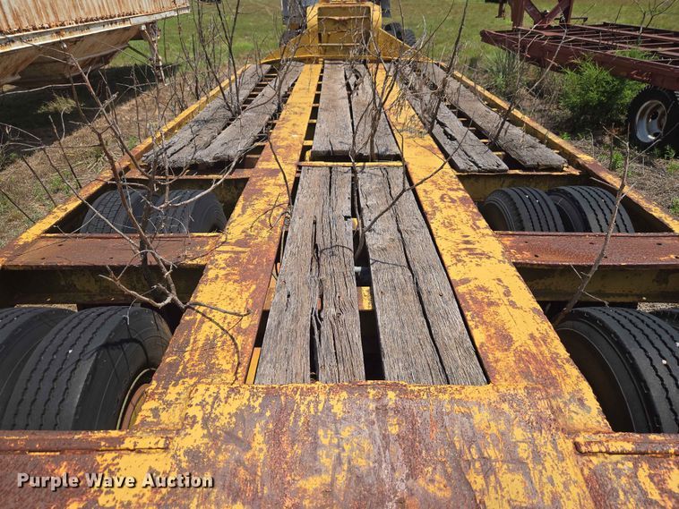 image for item EW0290 1951 Dorsey Low bed equipment trailer