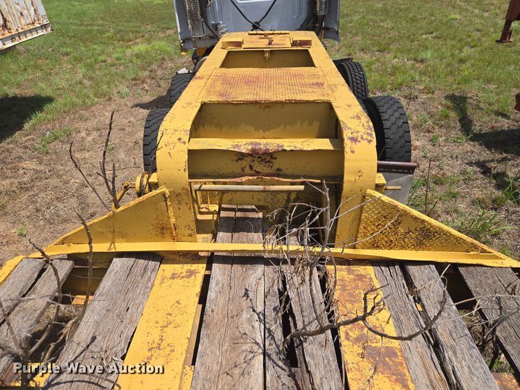 image for item EW0290 1951 Dorsey Low bed equipment trailer
