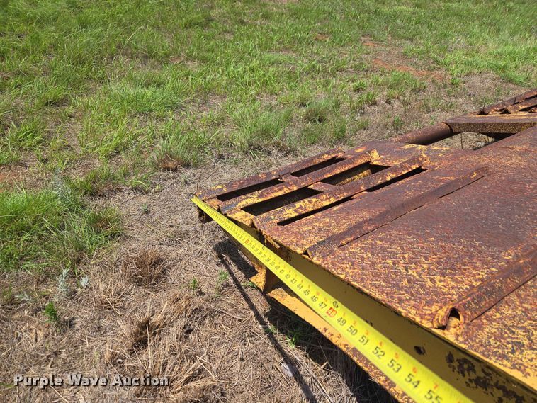 image for item EW0290 1951 Dorsey Low bed equipment trailer