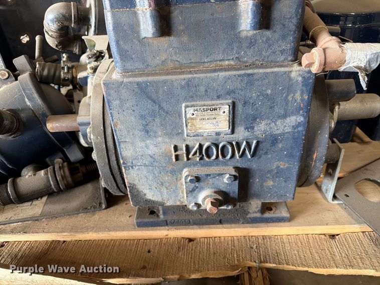 image for item EW2111 (2) Masport HXL400W vacuum pumps