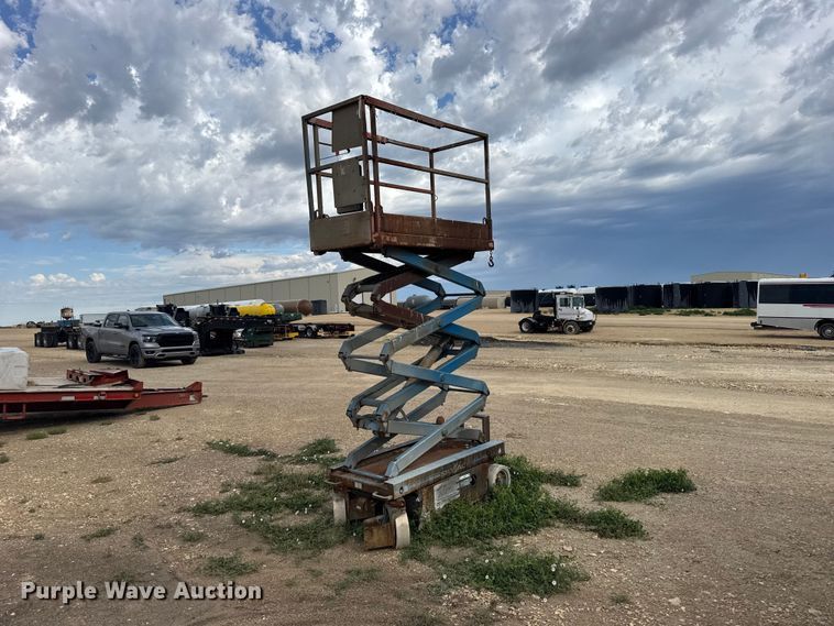 image for item EW4762 Skyjack SJIII 3219 scissor lift