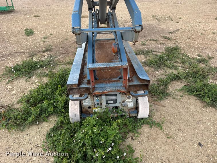 image for item EW4762 Skyjack SJIII 3219 scissor lift