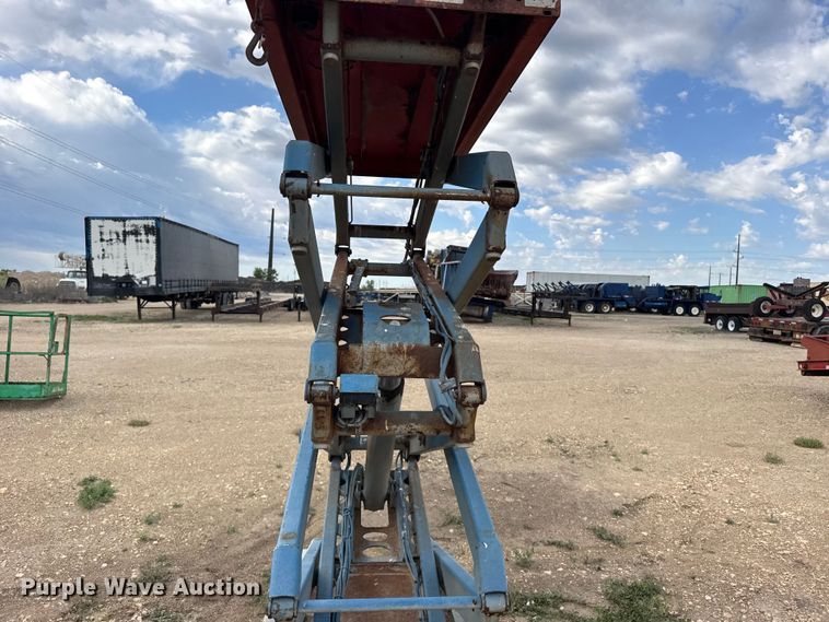 image for item EW4762 Skyjack SJIII 3219 scissor lift