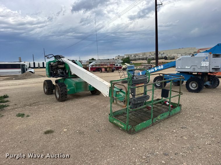 image for item EW4763 JLG 600S boom lift