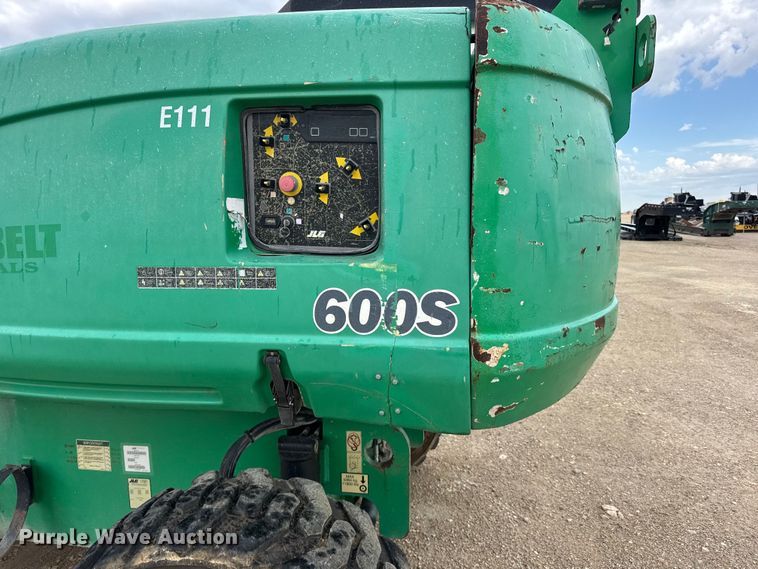 image for item EW4763 JLG 600S boom lift