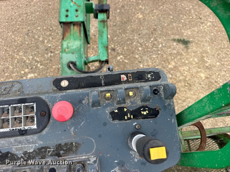 image for item EW4763 JLG 600S boom lift